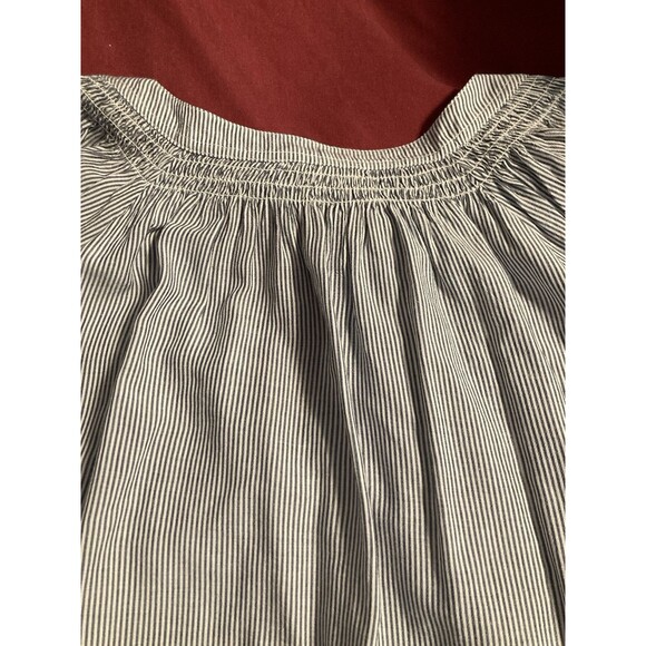 Ingrid & Isabel Maternity Blouse XL Blue White Pin Stripe - Picture 13 of 16